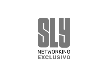 Logo da SLY em preto e branco